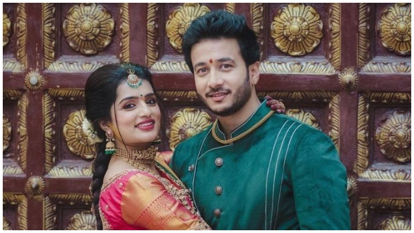 ಪ್ರೀತಿಸಿ ಒಂದಾಗುತ್ತಿರುವ ಜೋಡಿ 