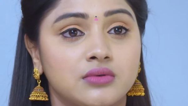 ಮೋನಿಕಾಗೆ ಬುದ್ದಿ ಹೇಳುತ್ತಿರುವ ಜನನಿ 