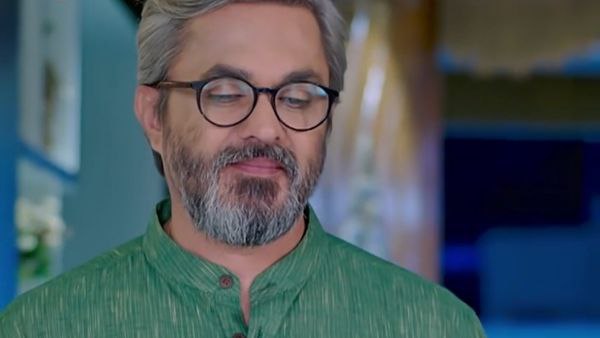 ಮಹೇಶನ ಬಳಿ ಬಂದು ಮಾತನಾಡಿದ ಮಾಧವ ಮಹೇಶನ ಬಳಿ ಬಂದು ಮಾತನಾಡಿದ ಮಾಧವ