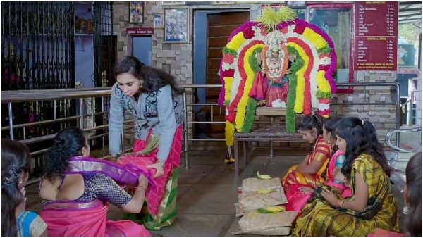  ದೇವಸ್ಥಾನದಲ್ಲಿ ಹೂವಿ ವಿಶೇಷ ಪೂಜೆ