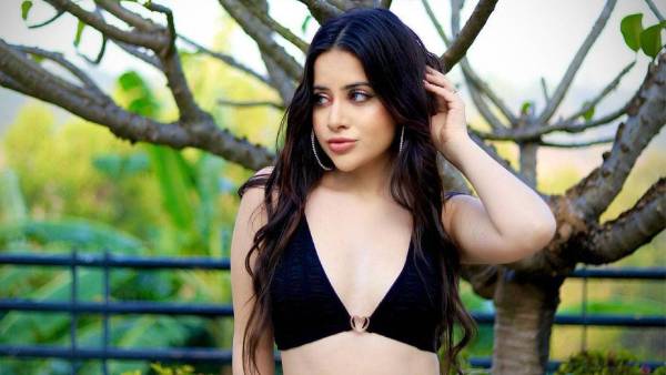 Urfi Javed hits back at actress Kangana Ranauts Country loves only Khans statement Urfi Javed hits back at actress Kangana Ranauts Country loves only Khans statement