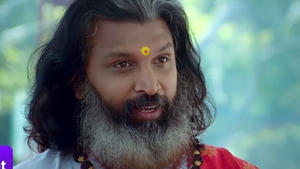 ಕಣ್ಣು ಬರಲಿ ಎಂದು ಬೇಡಿಕೊಂಡ ರಾಮಾಚಾರಿ