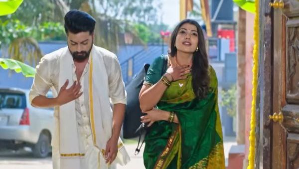 ದೇವಾಲಯಕ್ಕೆ ಹೊರಟ ಮನೆ ಮಂದಿ ದೇವಾಲಯಕ್ಕೆ ಹೊರಟ ಮನೆ ಮಂದಿ