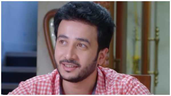 ಮಜಾ ತೆಗೆದುಕೊಳ್ಳುತ್ತಿರುವ ಕಾರ್ತಿಕ್ 