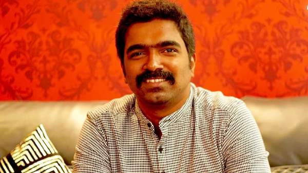 ರವಿ ಬಸ್ರೂರು ಅನ್ನು ಹೊಗಳಿದ ಆರ್.ಚಂದ್ರು ರವಿ ಬಸ್ರೂರು ಅನ್ನು ಹೊಗಳಿದ ಆರ್.ಚಂದ್ರು