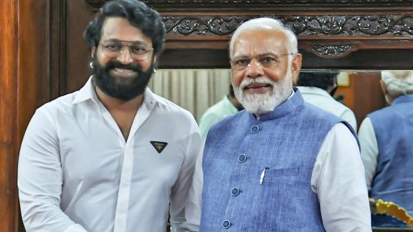 ಖುಷಿ ಹಂಚಿಕೊಂಡ ರಿಷಬ್ ಖುಷಿ ಹಂಚಿಕೊಂಡ ರಿಷಬ್