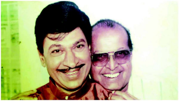 4 ಬಾಂಡ್ ಚಿತ್ರಗಳ ಸೂತ್ರಧಾರಿಗಳು 4 ಬಾಂಡ್ ಚಿತ್ರಗಳ ಸೂತ್ರಧಾರಿಗಳು