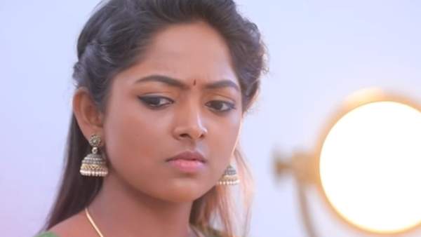 ಅಮ್ಮನಿಗೆ ಸತ್ಯ ಹೇಳಲು ಪ್ರಯತ್ನಿಸುತ್ತಿರುವ ಮೌರ್ಯ ಅಮ್ಮನಿಗೆ ಸತ್ಯ ಹೇಳಲು ಪ್ರಯತ್ನಿಸುತ್ತಿರುವ ಮೌರ್ಯ