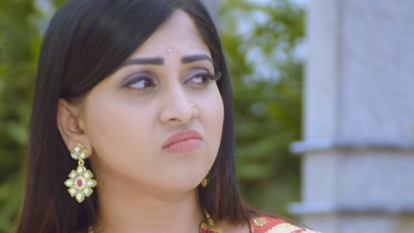 ದುರ್ಗಾ ಹೊಟ್ಟೆ ಉರಿಸಿದ ಲಕ್ಷ್ಮೀ 