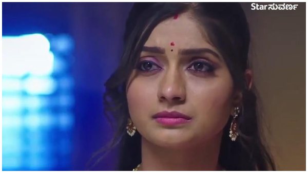 ಕೃತಿ ಜೊತೆ ಅತ್ತೆ ಮನೆಗೆ ಹೊರಟ ಯುವ ಕೃತಿ ಜೊತೆ ಅತ್ತೆ ಮನೆಗೆ ಹೊರಟ ಯುವ