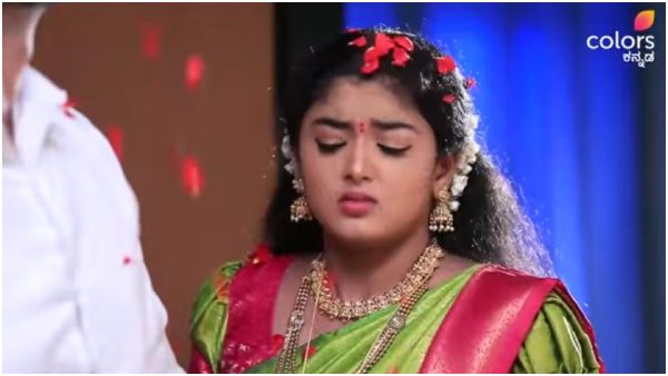 ಲಕ್ಷ್ಮೀಗೆ ಕಾಟ ಕೊಡುವವರು ಯಾರು..? ಲಕ್ಷ್ಮೀಗೆ ಕಾಟ ಕೊಡುವವರು ಯಾರು..?