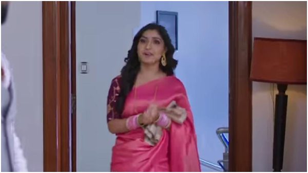 ಸುಳ್ಳುಗಾರ ನೀವೂ ಎಂದ ಕೃತಿ ಸುಳ್ಳುಗಾರ ನೀವೂ ಎಂದ ಕೃತಿ