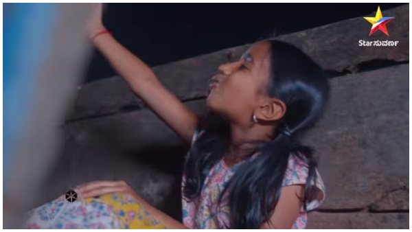 ಅವ್ವನ ಉಳಿವಿಗಾಗಿ ಕಷ್ಟಪಟ್ಟ ಲಚ್ಚಿ ಅವ್ವನ ಉಳಿವಿಗಾಗಿ ಕಷ್ಟಪಟ್ಟ ಲಚ್ಚಿ