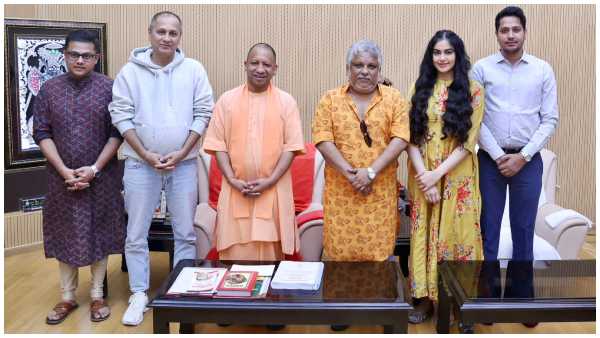 The kerala Story Team met UP CM Yogi Adityanath in Lucknow, he Also present gift bags