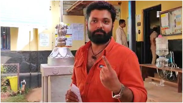 Rakshit Shetty is flying USA for Richard Anthony final draft after casting his vote in Udupi 