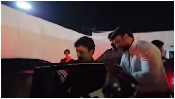  Darshan Gesture towards in Ramesh Aravind in Abhishek Ambareesh Aviva Bidapa Reception video viral 