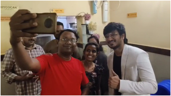 Nikhil Siddharth tastedCTR Dosa in Bengaluru while doing Spy Movie promotion