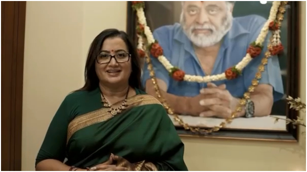 Sumalatha Ambareesh, Abhishek, Aviva Bidapa Invited Bigara Oota for Mandya People 