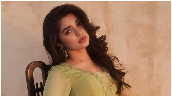 Uppena Actress Kriti Shetty faces harassment from star actors son Uppena Actress Kriti Shetty faces harassment from star actors son