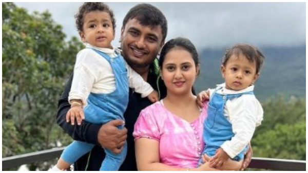 Sandalwood-stars-trip