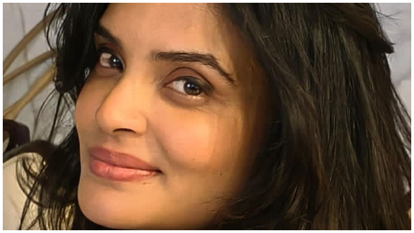 Telugu former bigg boss contestant Sarayu shocking statement on reality shows