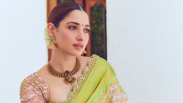 Did you watched this Tamannaah Bhatias viral video with fan