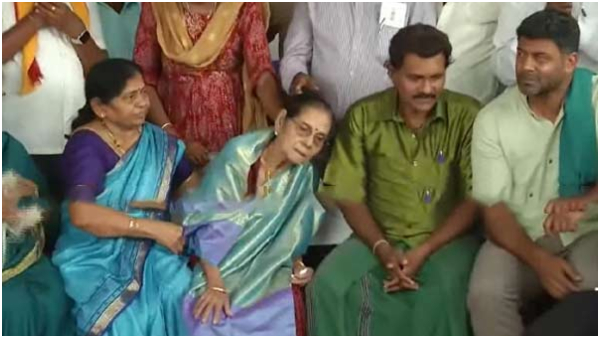 leelavathi-vinodraj-kaveri-protest leelavathi-vinodraj-kaveri-protest