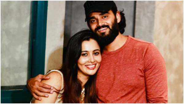 Can you guess the real colour of this dress? Neha gowda Post Viral Can you guess the real colour of this dress? Neha gowda Post Viral