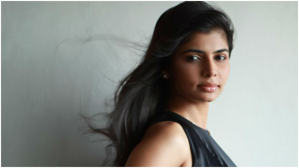 Chinmayi-Sripaada-Savage-reply-netizen