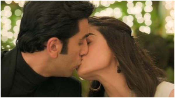 Ranbir-Kapoo- Rashmika-Mandanna-animal-liplock