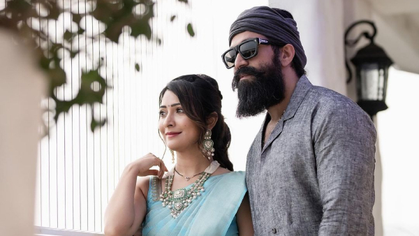 Dasara 2023: Actor Yash and Radhika Pandit celebrate dasara festival Dasara 2023: Actor Yash and Radhika Pandit celebrate dasara festival