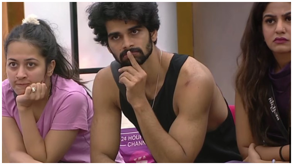 Bigboss season 10: fight breaks out between tukali santhosh and vinay for captaincy task Bigboss season 10: fight breaks out between tukali santhosh and vinay for captaincy task