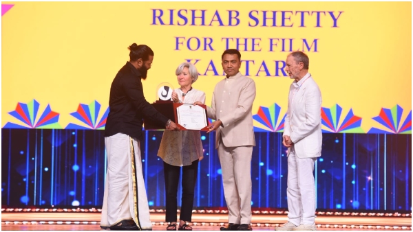 Rishab-shetty-bags-IFFI54-award-for-kantara