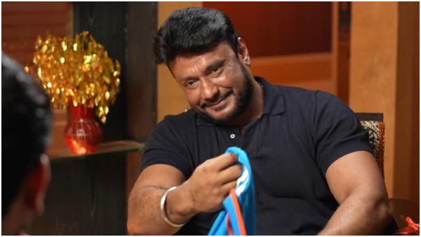 Darshan will be seen in the Cricket World Cup final commentary box in Star Sports Kannada