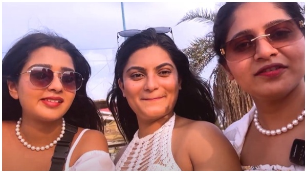 Actress mouna guddemane enjoys a vacation with friends in Goa 