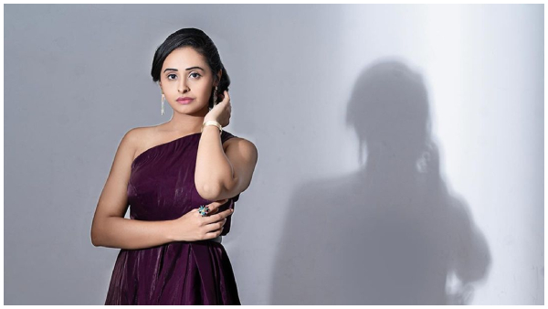 Pukkakkana Makkalu Fame actress Sanjana burli Shares Photoshoot