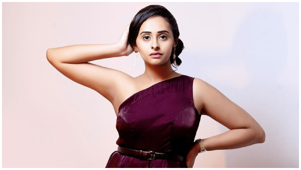 Pukkakkana Makkalu Fame actress Sanjana burli Shares Photoshoot