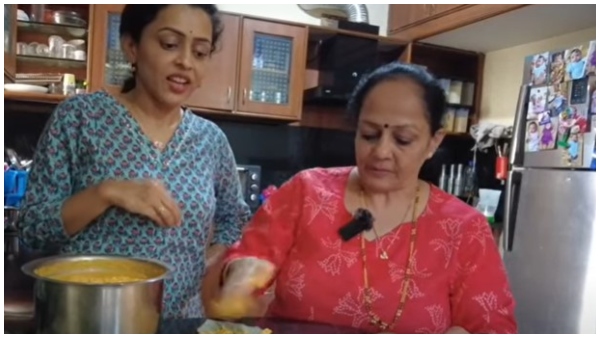 TV actress Amrutha Ramamoorthi makes Patrode dish with moms help TV actress Amrutha Ramamoorthi makes Patrode dish with moms help