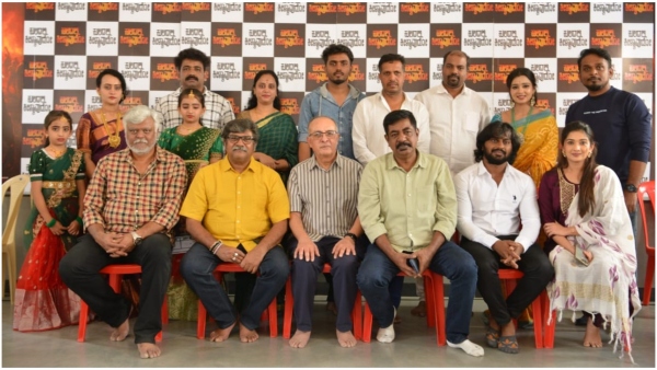 Comedy Khiladigalu fame Madenur Manu dubut movie Kuladalli Keelyavudo launched Comedy Khiladigalu fame Madenur Manu dubut movie Kuladalli Keelyavudo launched