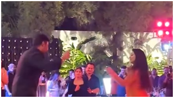 Kaatera Actor Darshans dance with wife Vijayalakshmi in birthday party goes viral