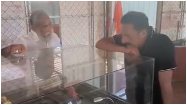 kannada film actor Prakash Raj visits kapu Mari gudi kannada film actor Prakash Raj visits kapu Mari gudi