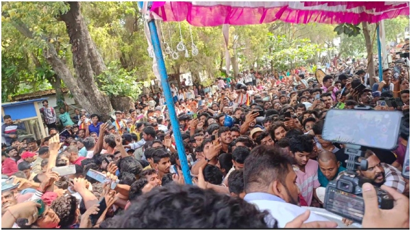 Puneeth Rajkumar Birthday fans celebrate Re-release of Jackie in unique way