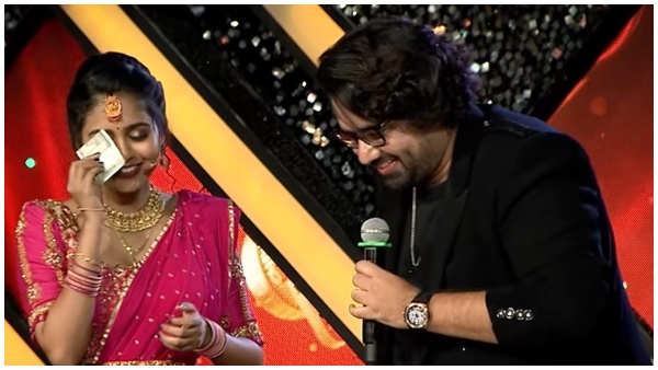 Mahanati Reality show Director tharun sudir gave advance to contestant