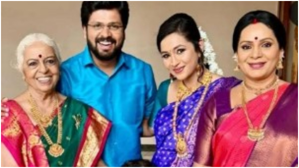 Neelu aka Manasa Manohar glamorous look Lakshmi nivasa serial goes viral