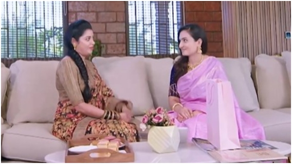 Seetha raama and Amruthadhaare serials characters Bhoomika and Seetha friendship