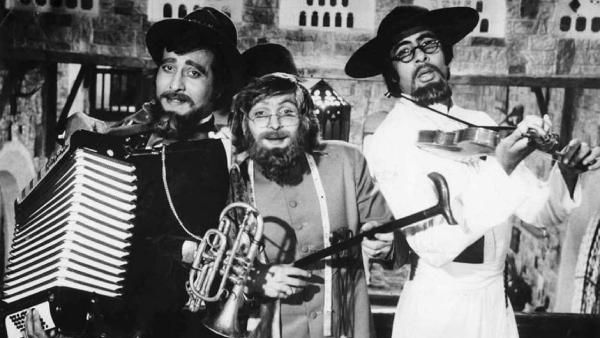 A movie based on small news earned Rs 423 crore at the box office Which movie is that A movie based on small news earned Rs 423 crore at the box office Which movie is that