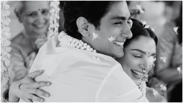 Siddharth Marries Adithi Rao Hydari both Posts Wedding Pics