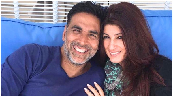When Twinkle Khanna unbuttons husband Akshay Kumar s Jeans in public