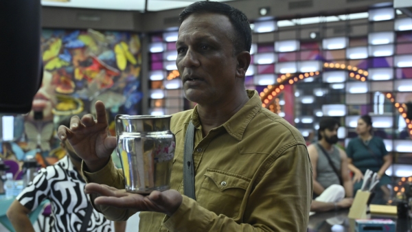 Bigg Boss Kannada 11 Lawyer Jagadish came out of reality show and appologied