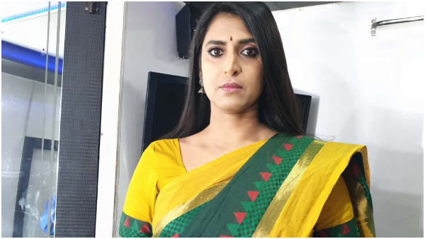 Actress Kasthuri remarks on Telugu people row police Case filed against her